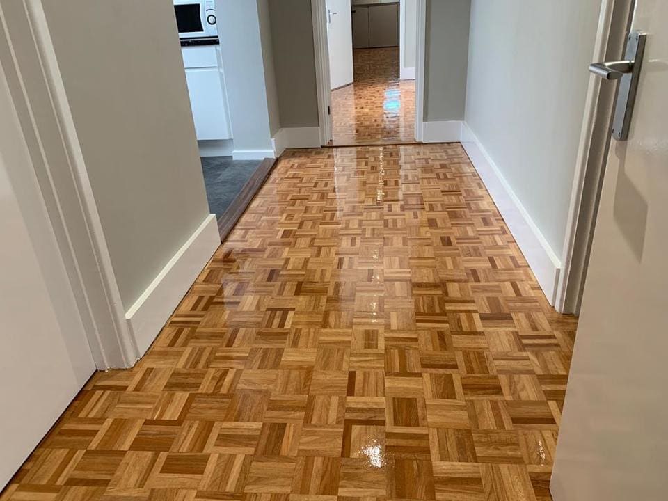 26db8952-7d29-4f64-9b7a-c6febba0a3e0 Image showcasing parquet floor sanding Colchester Essex